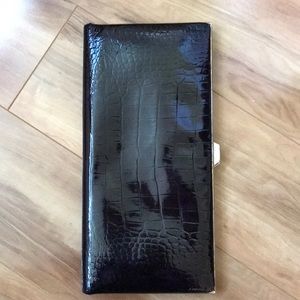 Large wallet/clutch